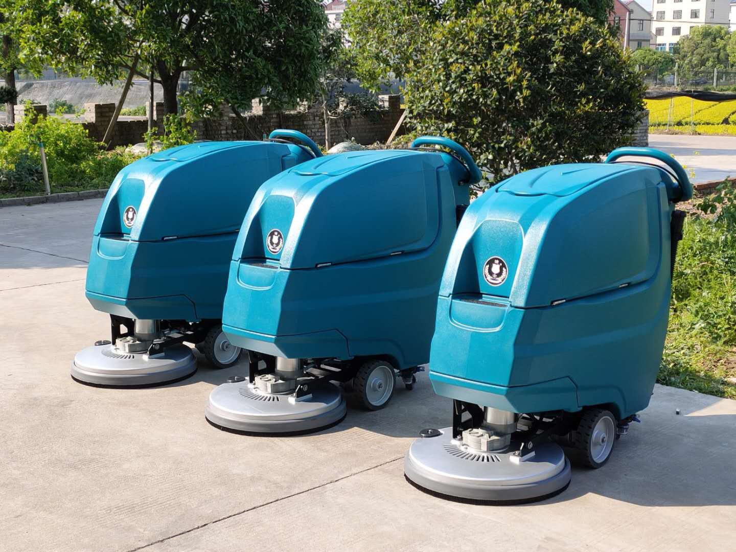 （洁士大型AM880TM电动自走式洗地吸干机）（适用于工厂、超市、地下车库、医院、汽车站、火车站、高铁站、飞机场等）